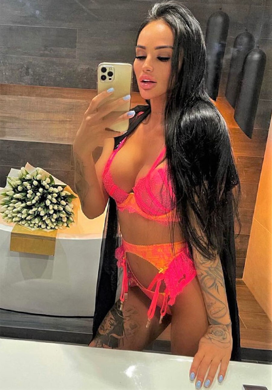 Индивидуалка СПб Людмила - интим услуги у метро Невский проспект