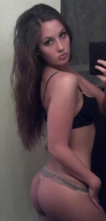 Аня Шлюха Питера метро Комендантский проспект +7(931)366-28-01