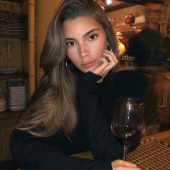 Оксана Индивидуалка Питера метро Чкаловская +7(981)289-01-65