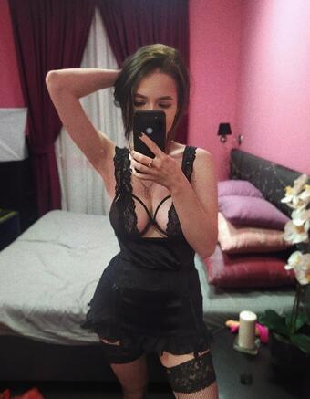 Юля Шлюха Питера метро Площадь Александра Невского +7(981)136-33-84